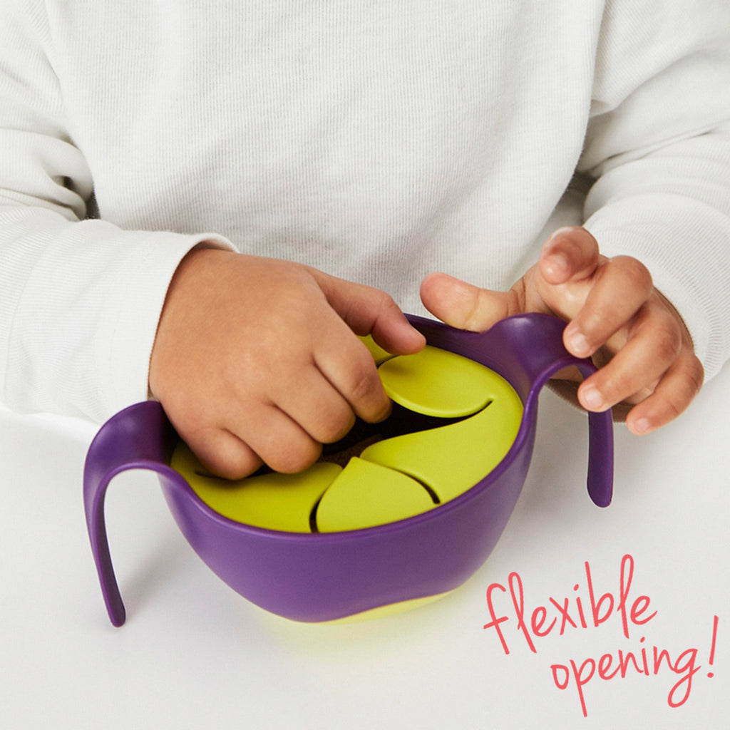 child with Bowl + straw - ocean breeze - b.box for kids